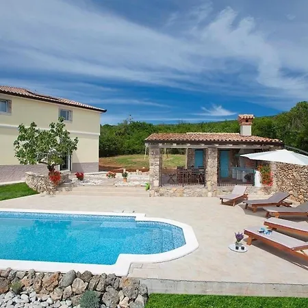 Mit Privatpool Fuer 9 Personen Ca 200 Qm In Stanisovi, Istrien Bucht Von Rasa בית נופש *